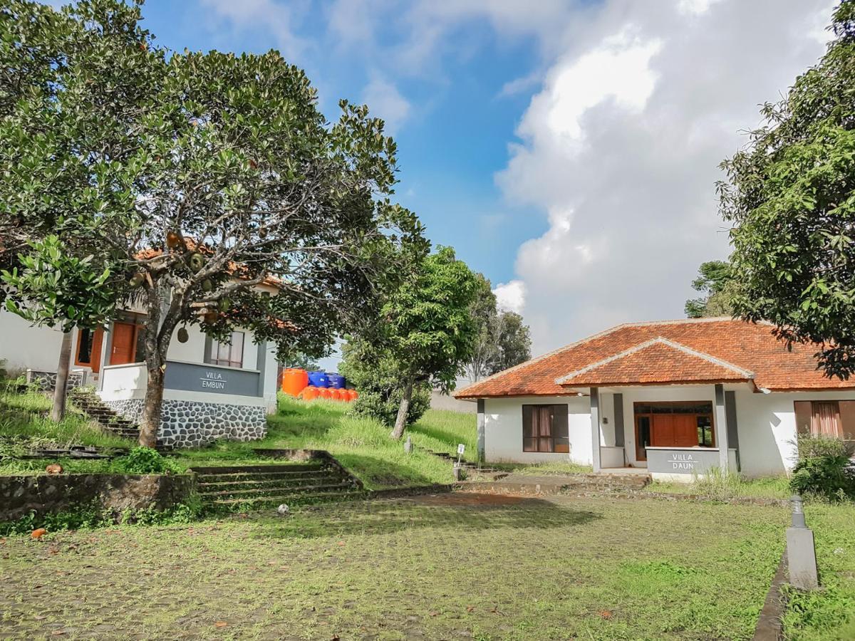 Bumi Ciboled Mitra Reddoorz Near Gerbang Tol Pamulihan Jatinangor Exteriör bild
