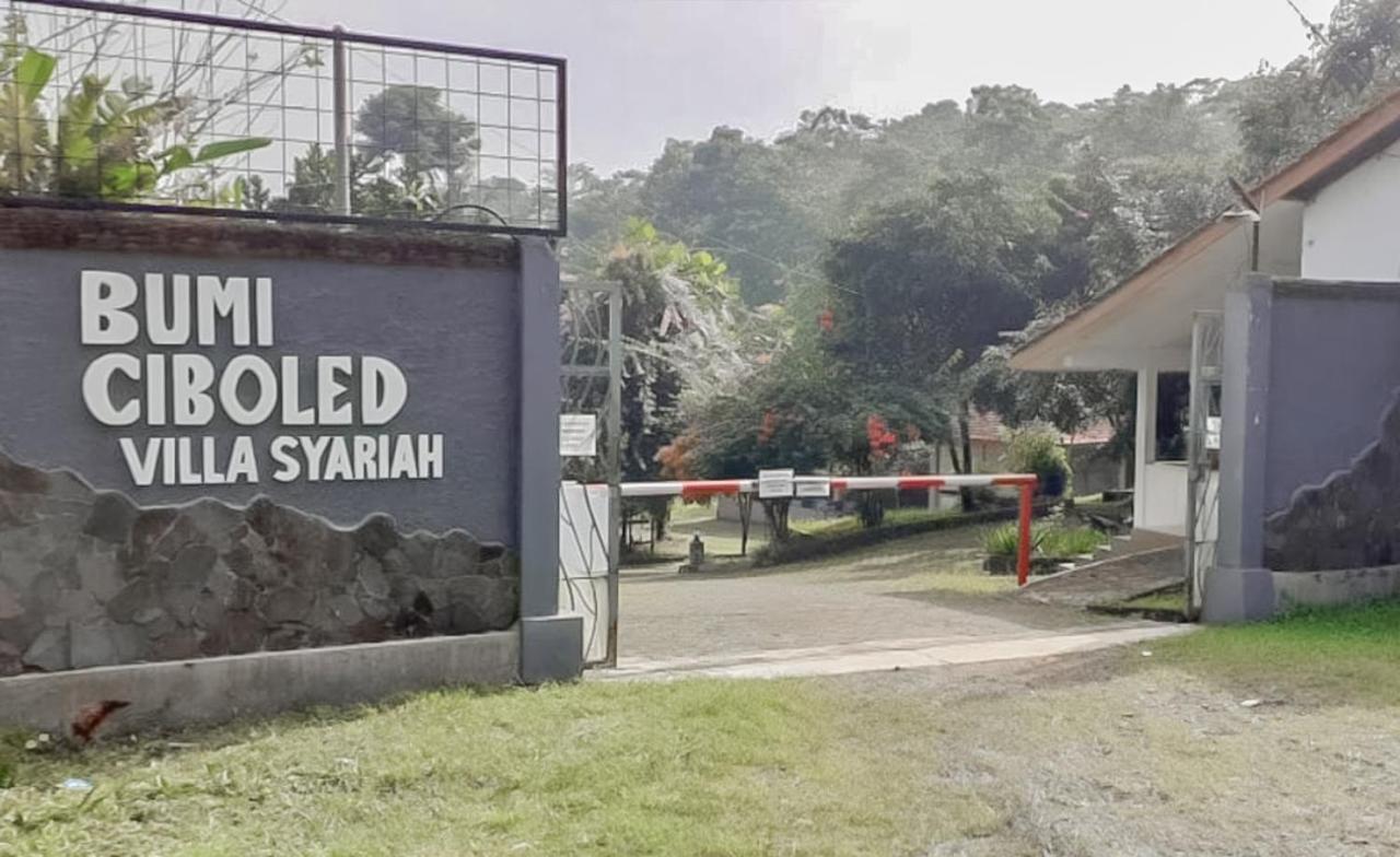 Bumi Ciboled Mitra Reddoorz Near Gerbang Tol Pamulihan Jatinangor Exteriör bild